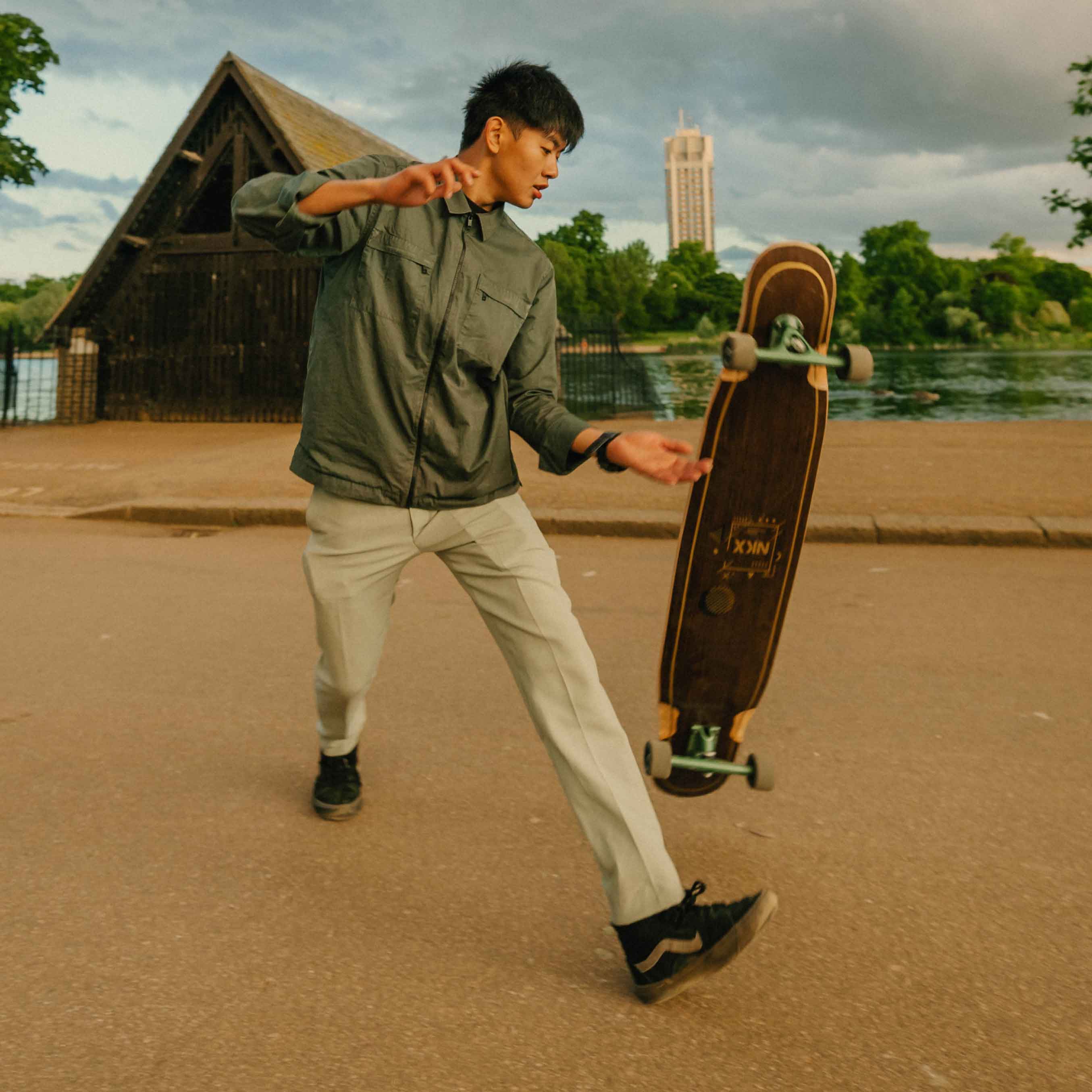 NKX Geometric Dancing Longboard