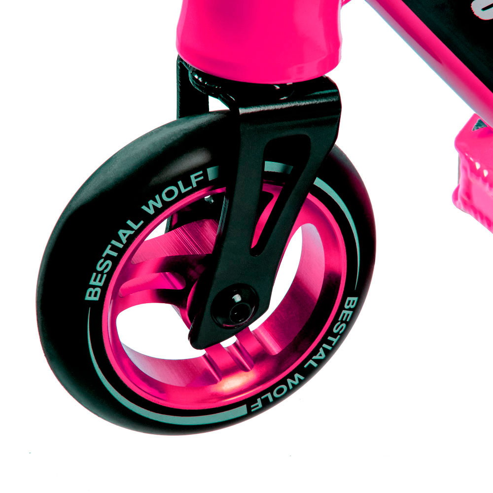 Bestial Wolf Booster B16 Stunt Scooter