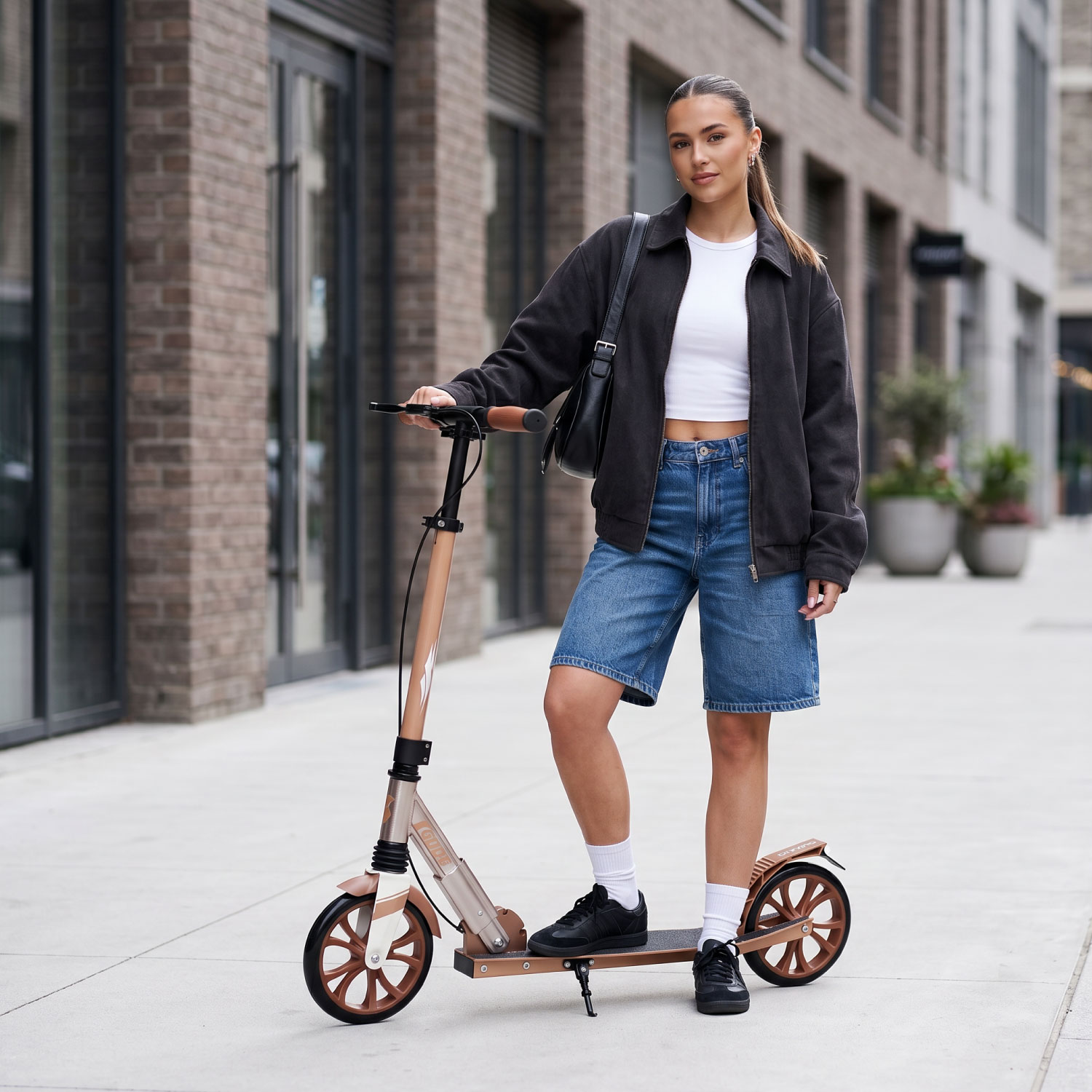 Story GlideX Elite Foldable Commuter Scooter – suspension and hand brake