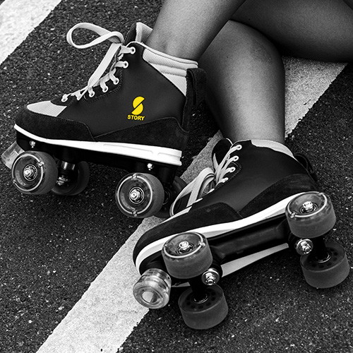 Side by Side roller skates